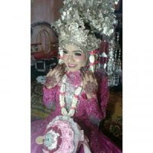 Khoirun Nisak profile icon