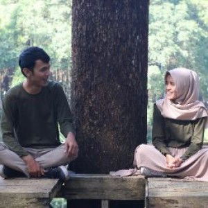 Melly Meliawati profile icon