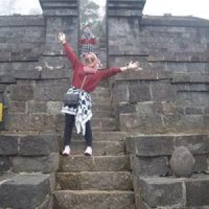 Mega Octaviani profile icon