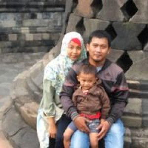 Yuna Wati profile icon