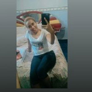 Isabella Sasarari profile icon