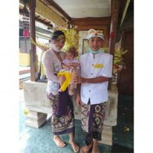 ErNa LisTiyani profile icon