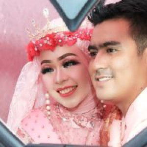 Maryatul Azla profile icon