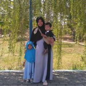 Puji Lestari profile icon