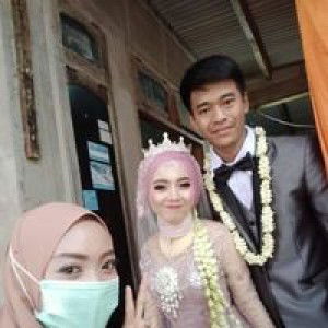 Lia Efi profile icon