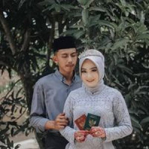 Dina Setiani profile icon