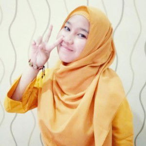 Riza Humairoh profile icon