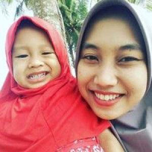 Nur Evie Rahmayanti profile icon