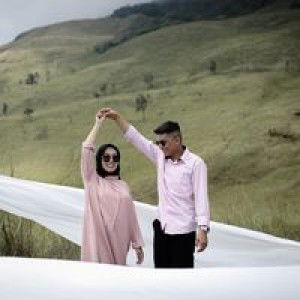 DheTy Purnama Roza profile icon