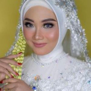 Ratna Listiyaningrum profile icon