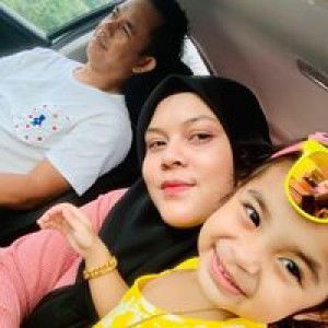 Esha Aisha profile icon