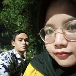 Putri Sany profile icon