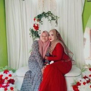 Siti Zubaidah profile icon