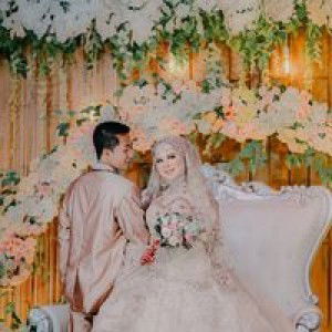 Nur Elizha profile icon