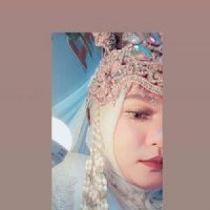 Esti istiqomah profile icon