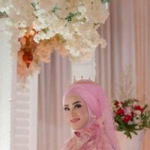 Imanita Intan Savitri profile icon