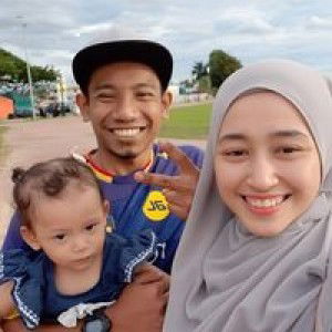 Nik Husni Nik Hashim profile icon