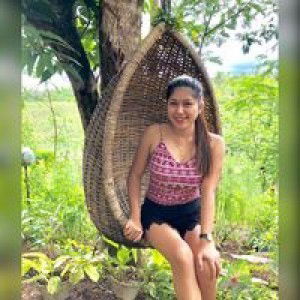 Queen Aira profile icon