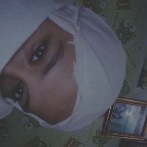 Esa Nur Safitri profile icon