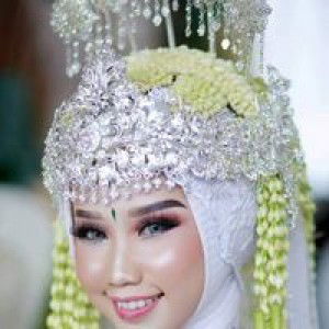 Ofi Indraningsih profile icon