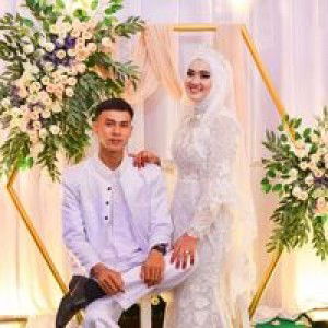 Desvi Lian Tika profile icon