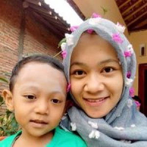 Luluk Fatma Sari profile icon