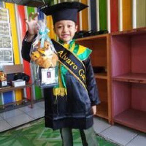 Yesi Novita profile icon