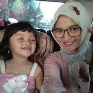 Nella Depriyani profile icon