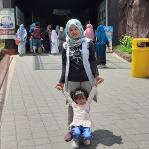 Dwi Nurhaini profile icon