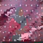 Diyah Knia profile icon