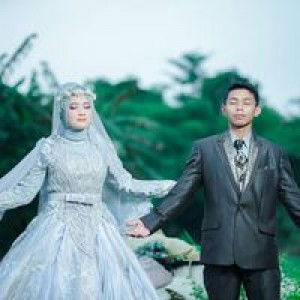 Riizkia Dhewi (Dewi) profile icon