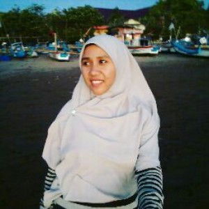 Lyna Sulasiyati profile icon