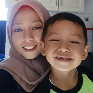 suci triani profile icon