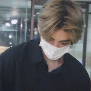 Lia Vee profile icon