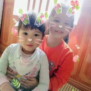 Tuyết Rơi Mùa Hè profile icon