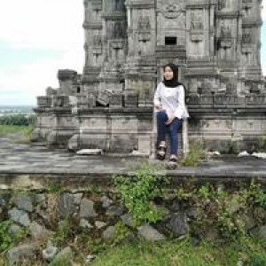 Devina Sanjaya profile icon