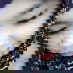 Juniarsih profile icon