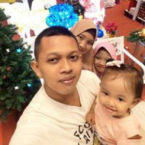 Reny Rahmawati Frederica profile icon