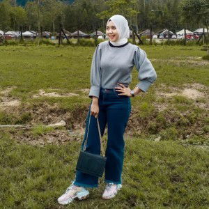 Aprilia Wardani profile icon