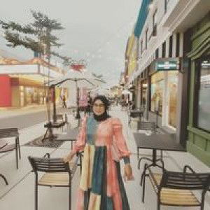 Tina aprilianti profile icon