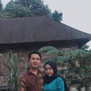 Ayu Safitri profile icon