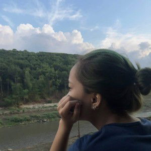 Yulia Veronika Putri profile icon