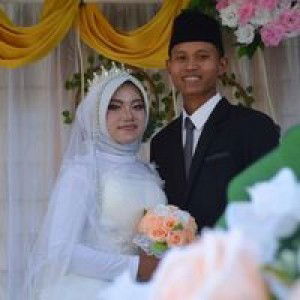 Triy Wahyu Ningsiih profile icon