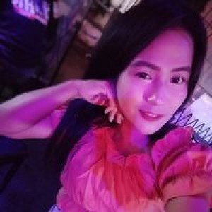 รถเมษ์ ปาริชาต profile icon