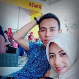 IriNe YuaNita Putrii profile icon