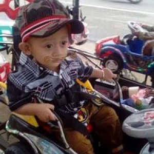 Maya Riski profile icon