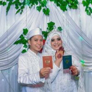 Lusi Harianti profile icon