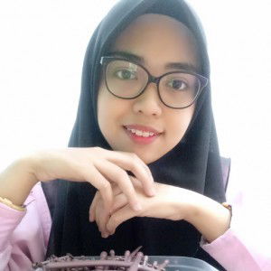 Iylia Nadhirah profile icon