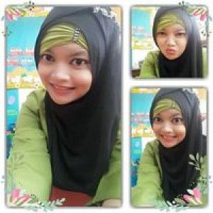 She NhoOna Puput profile icon