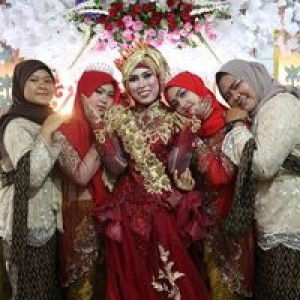 Desi Riyani profile icon